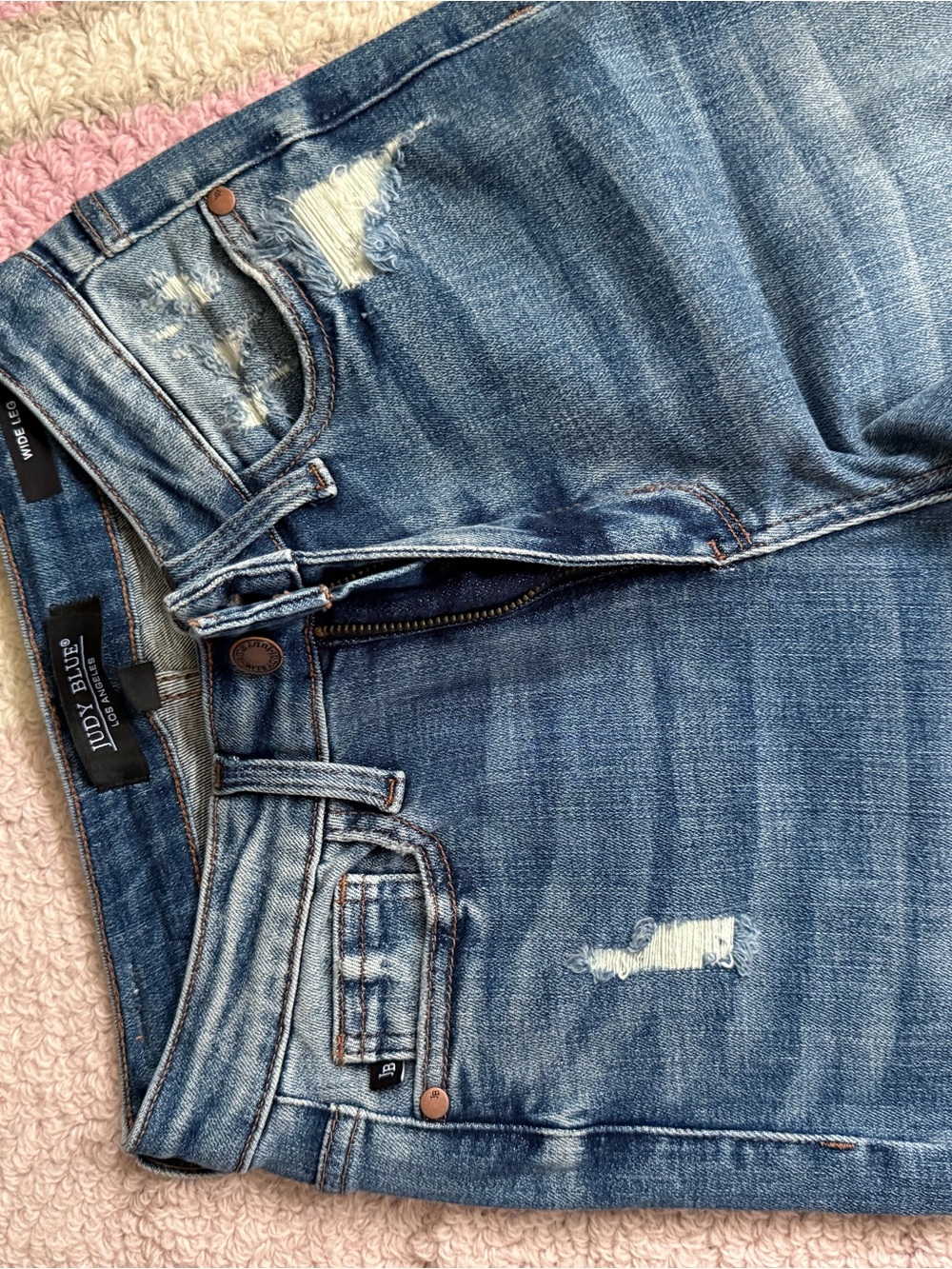 Judy Blue Faded Blue High Rise Distressed Jeans 1/25